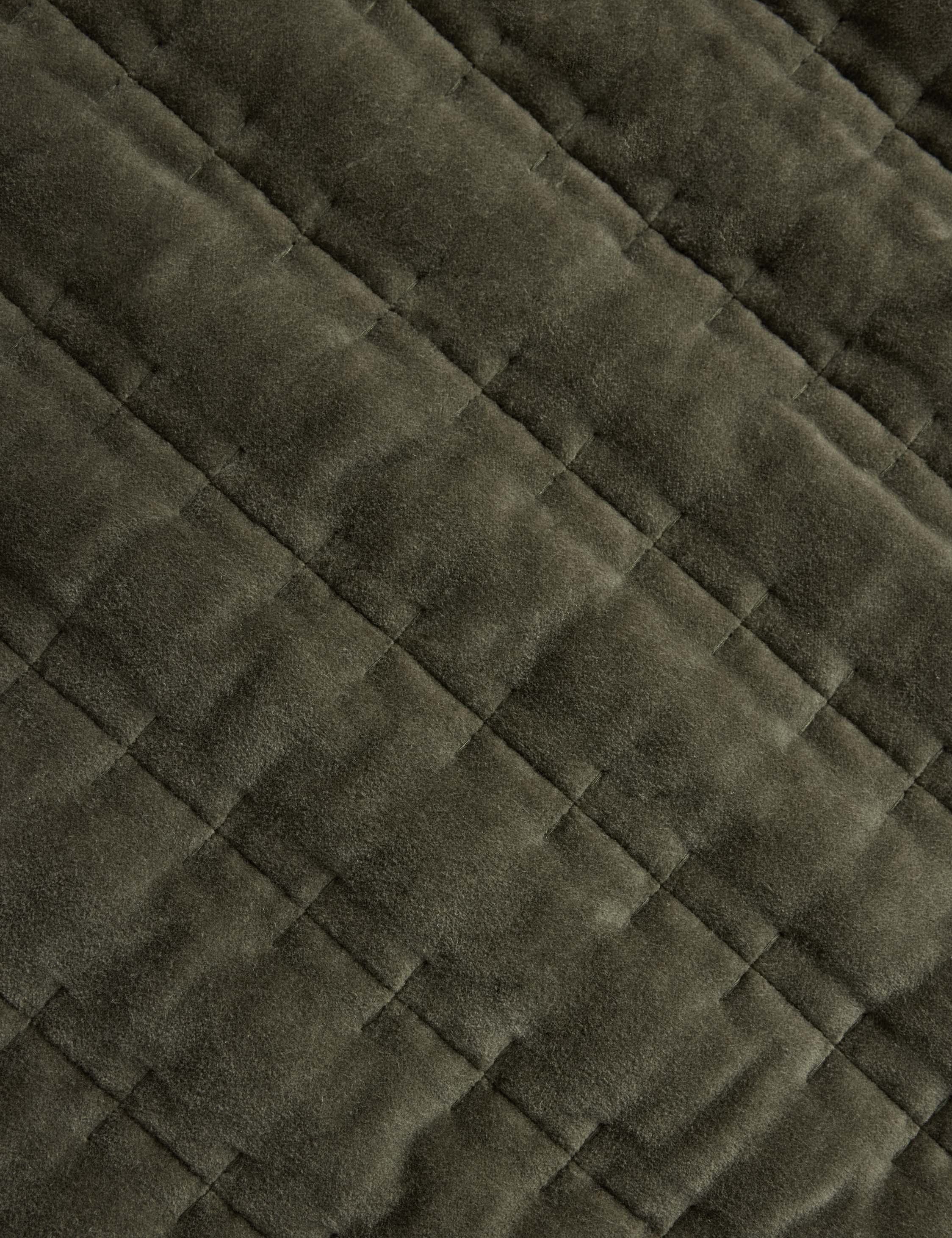 Anderson Velvet Quilt - Image 15