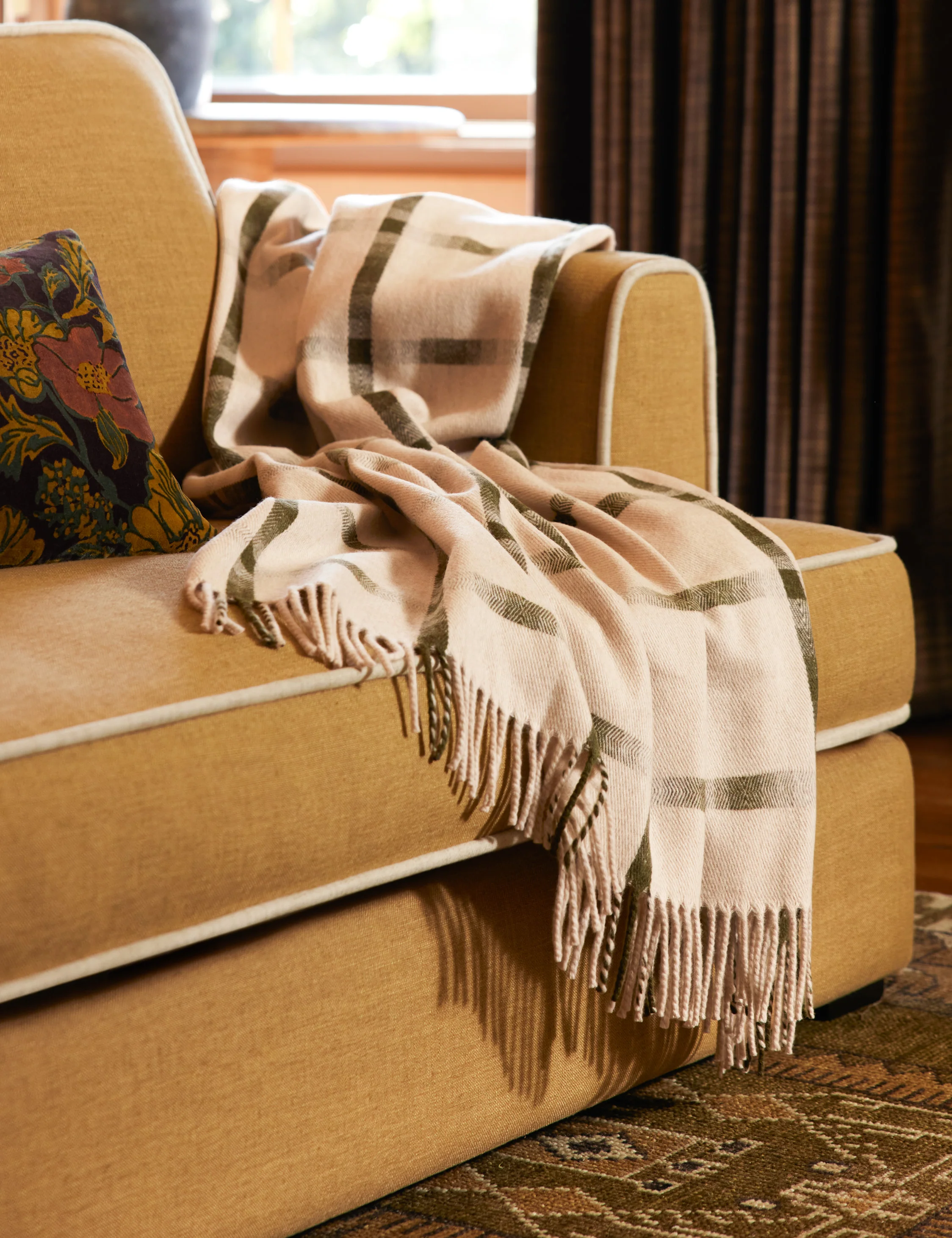 Atwood Lambswool Throw - Image 3