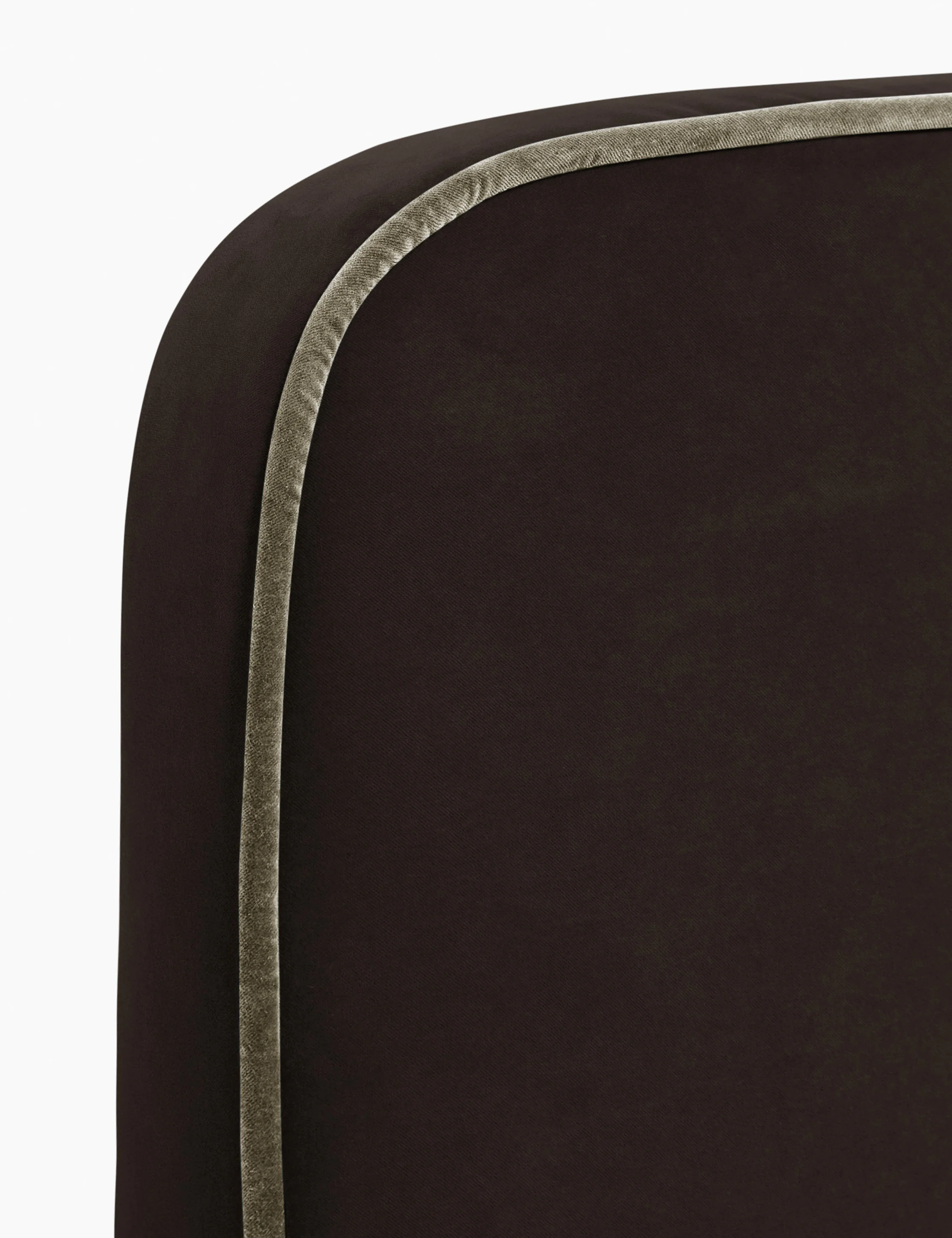 Bishop Platform Bed - Image 32