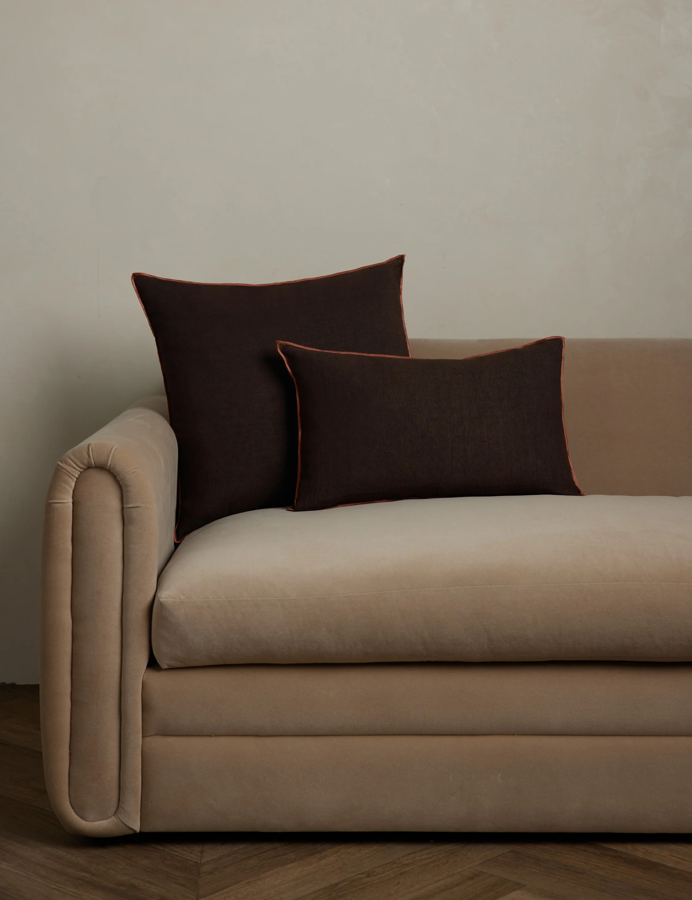 Carys Contrast Linen Pillow - Image 34