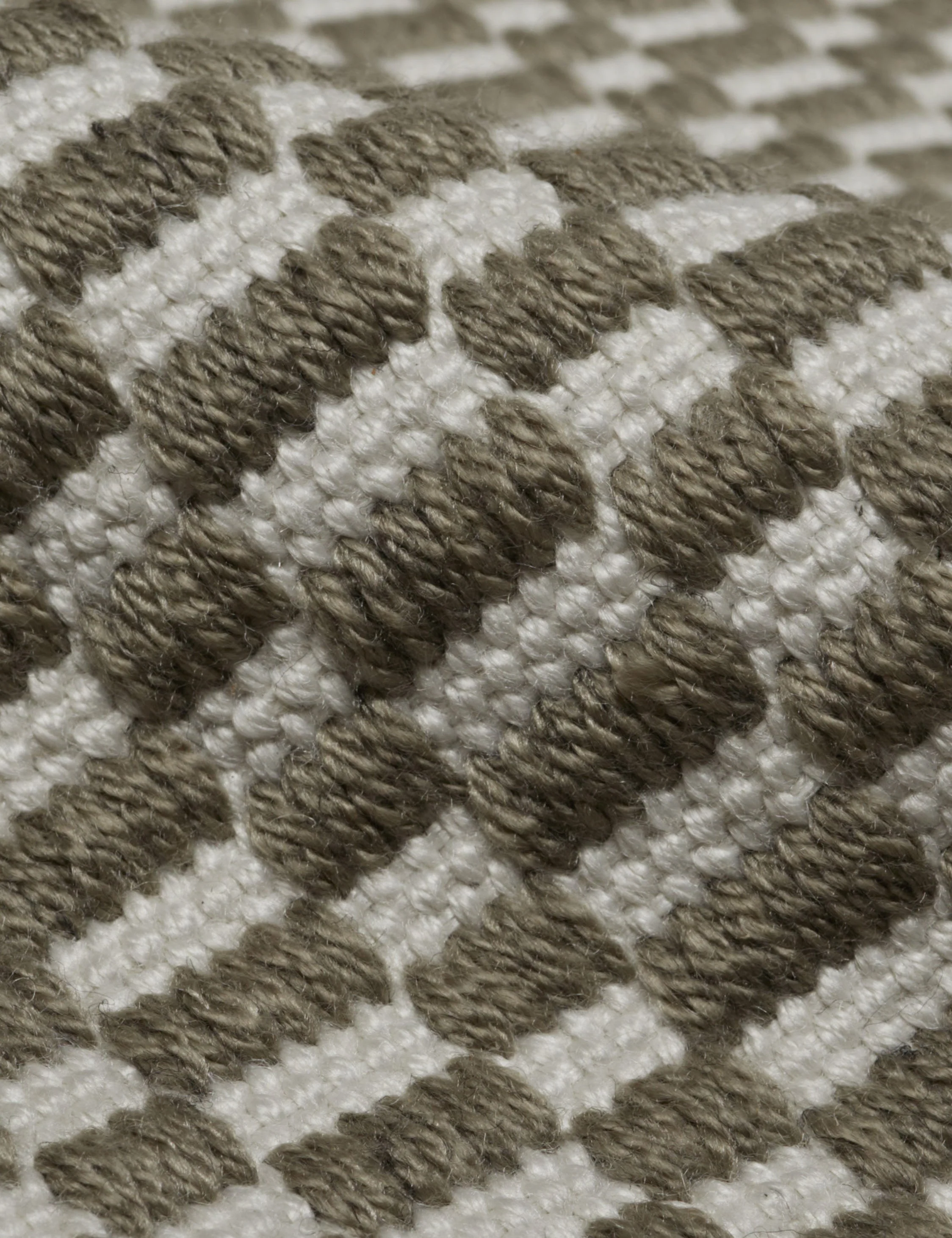 Dante Handwoven Indoor/Outdoor Rug Swatch - Image 2