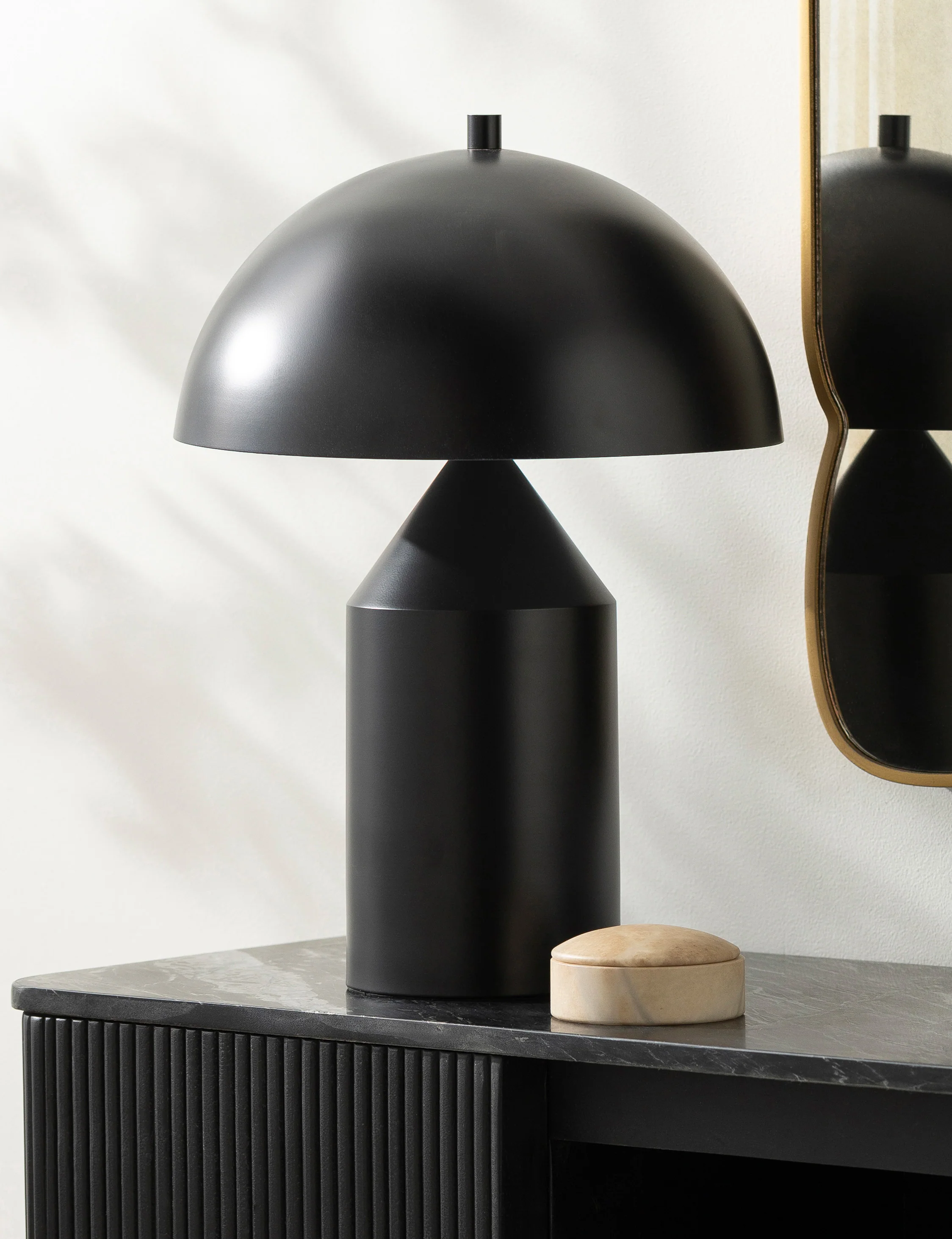 Ezri Table Lamp - Image 3