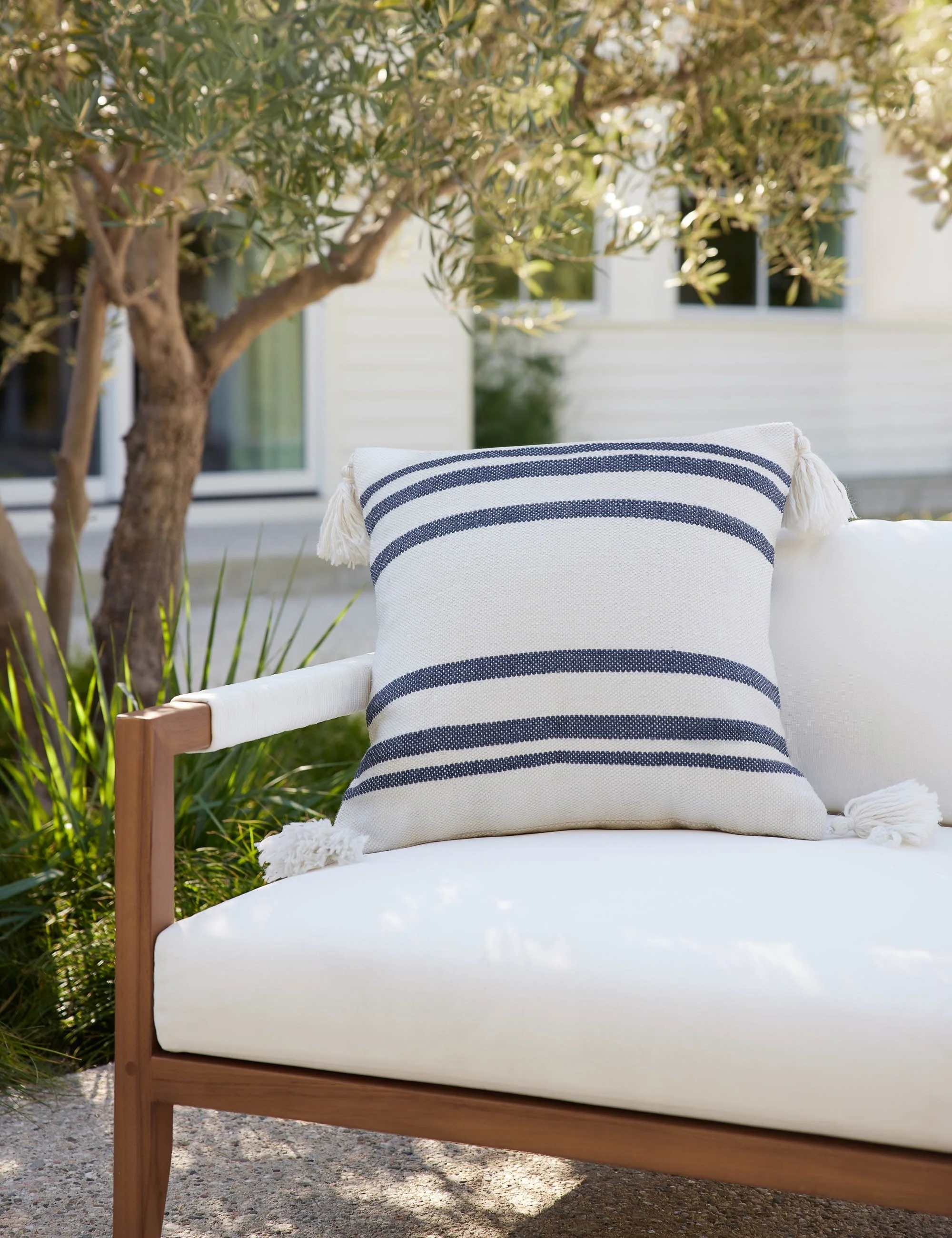 Fez Indoor / Outdoor Pillow - Image 11