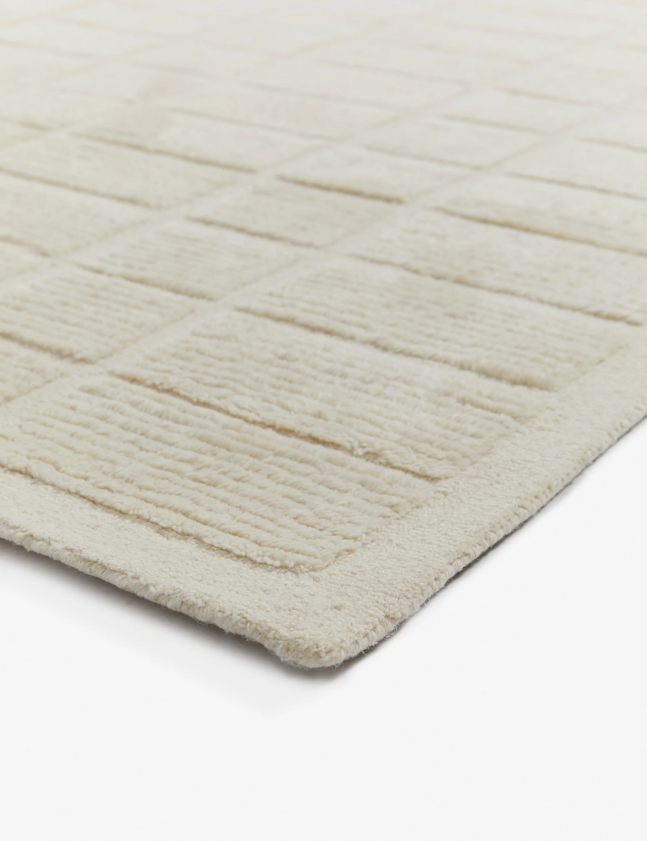 Geller Hand-Tufted Wool Rug - Image 6