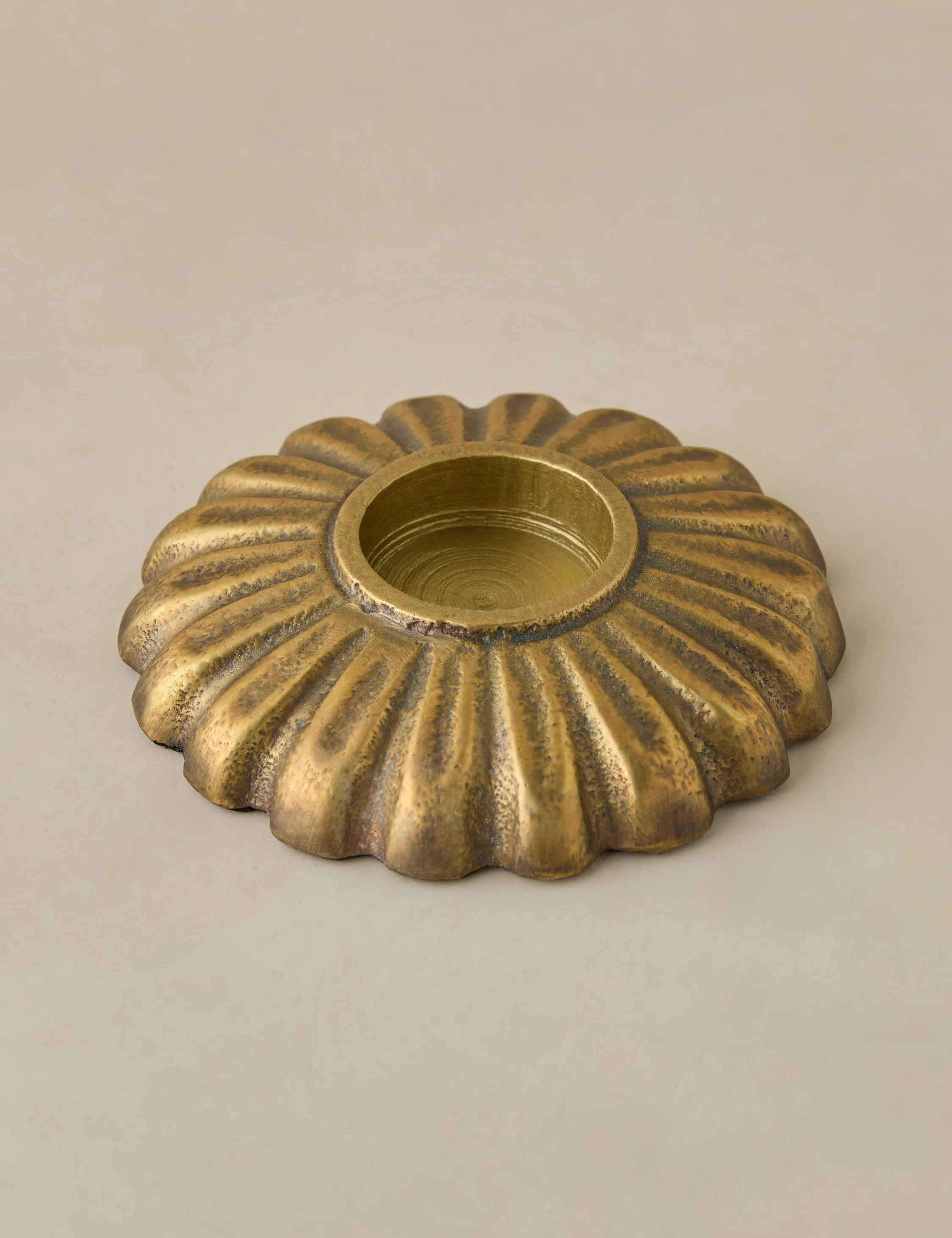 Giovanna Candle Holder - Image 9
