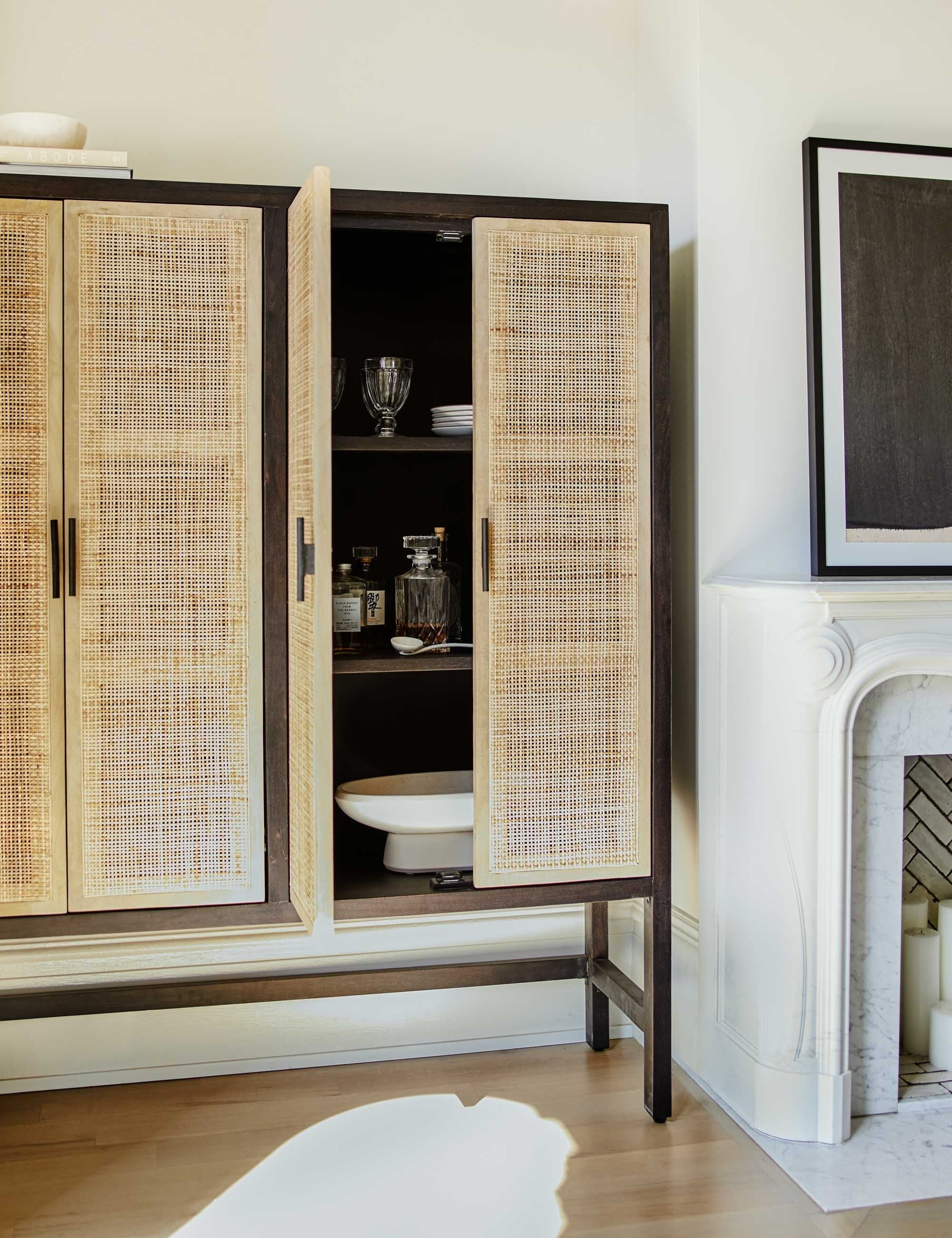 Hannah Cabinet - Image 4