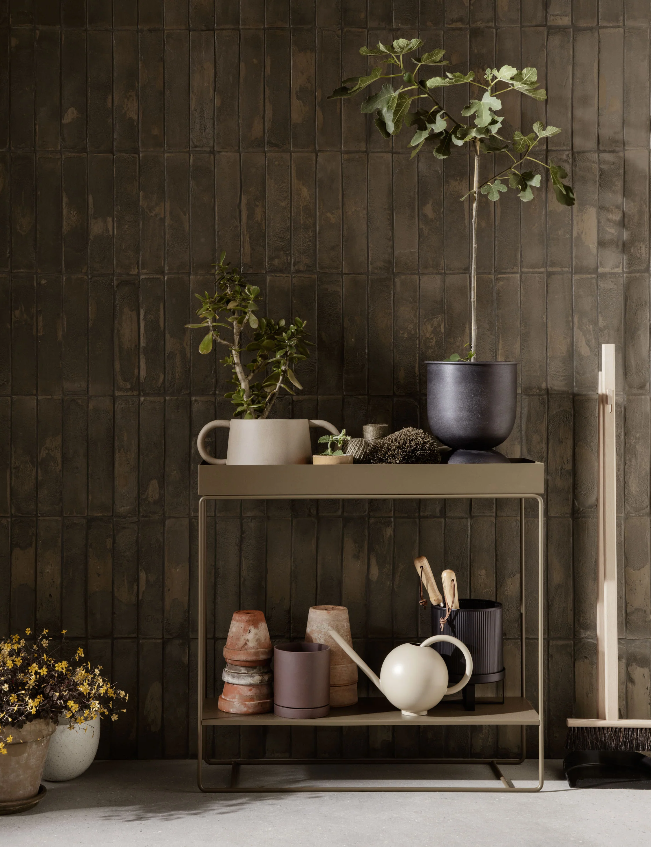 Hourglass Planter - Image 20
