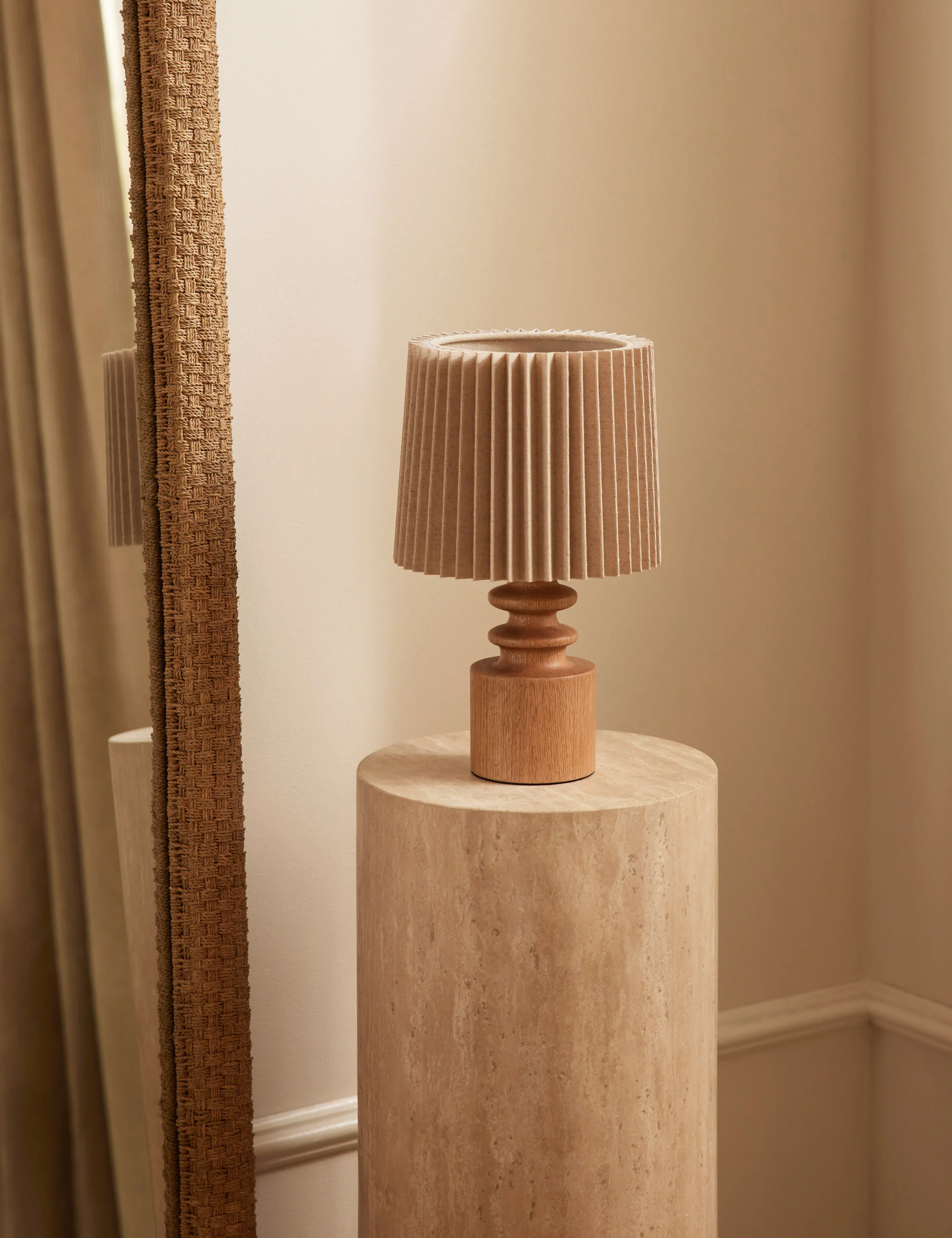 Joshi Table Lamp - Image 3