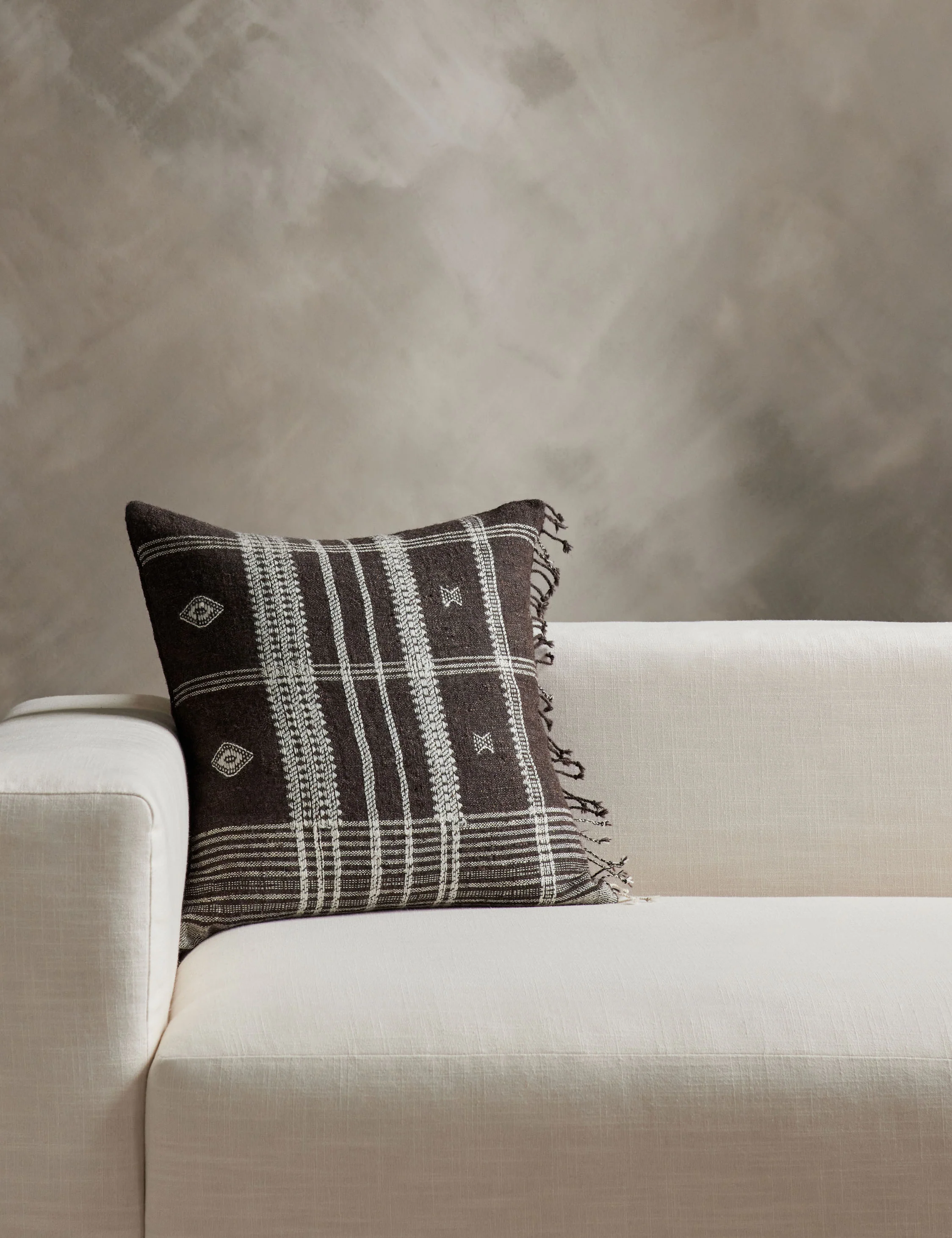 Kavia Pillow - Image 35