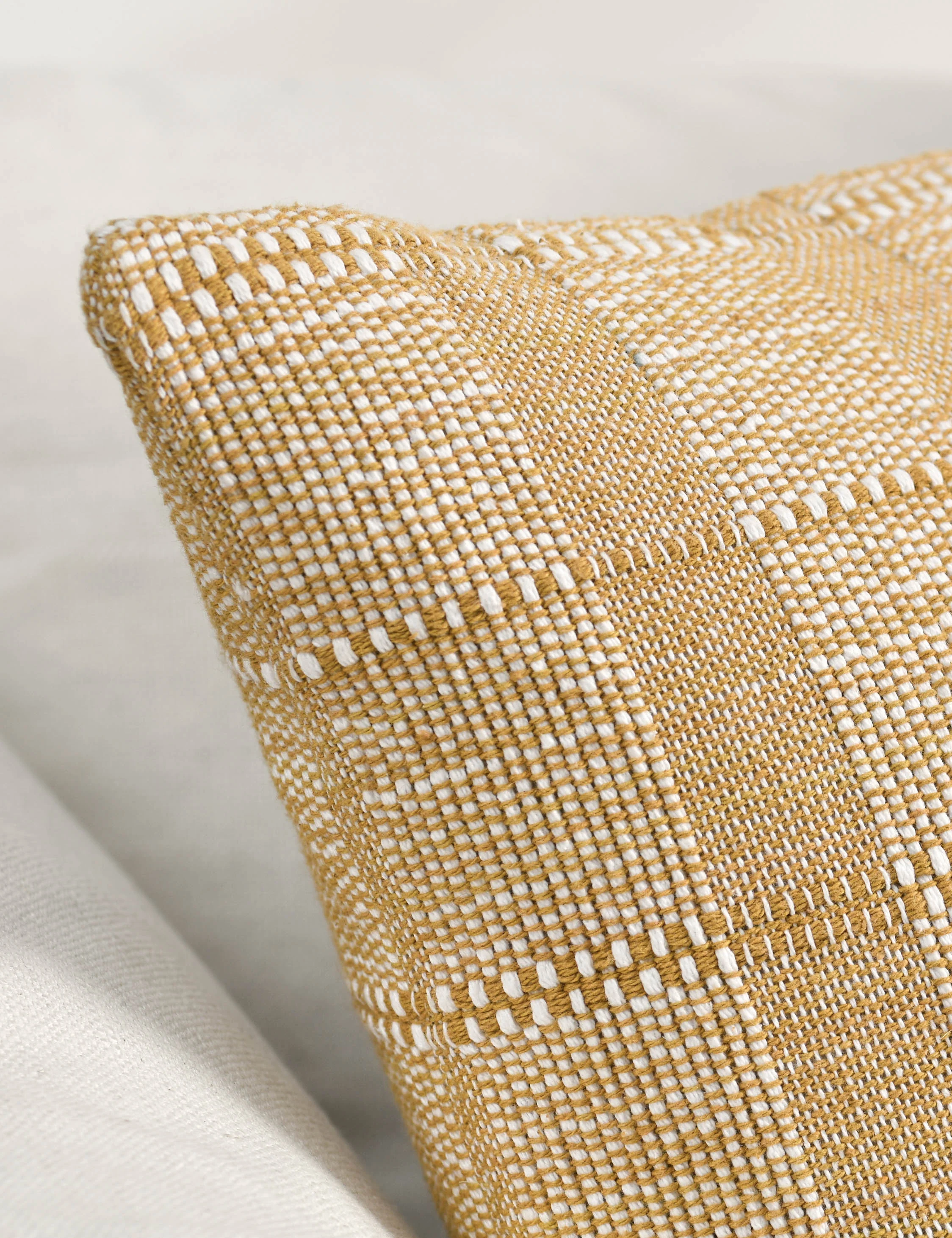 Kella Pillow - Image 5