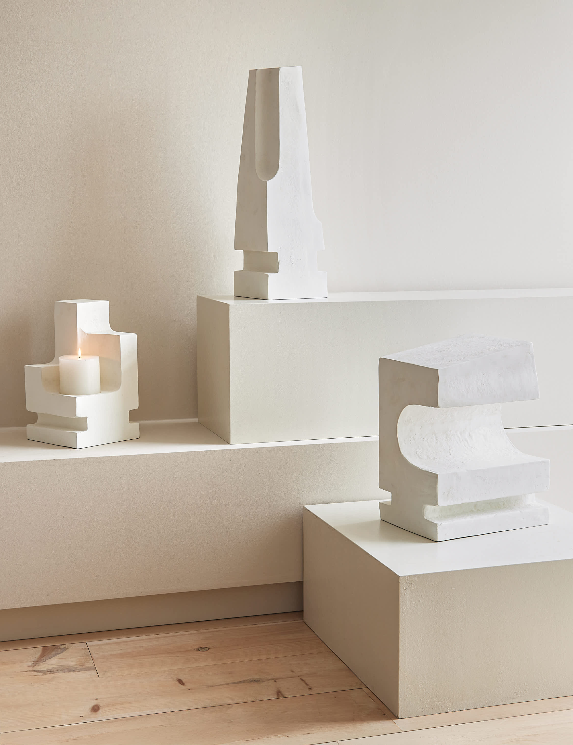 La Structure Pillar Holder by Lemieux et Cie