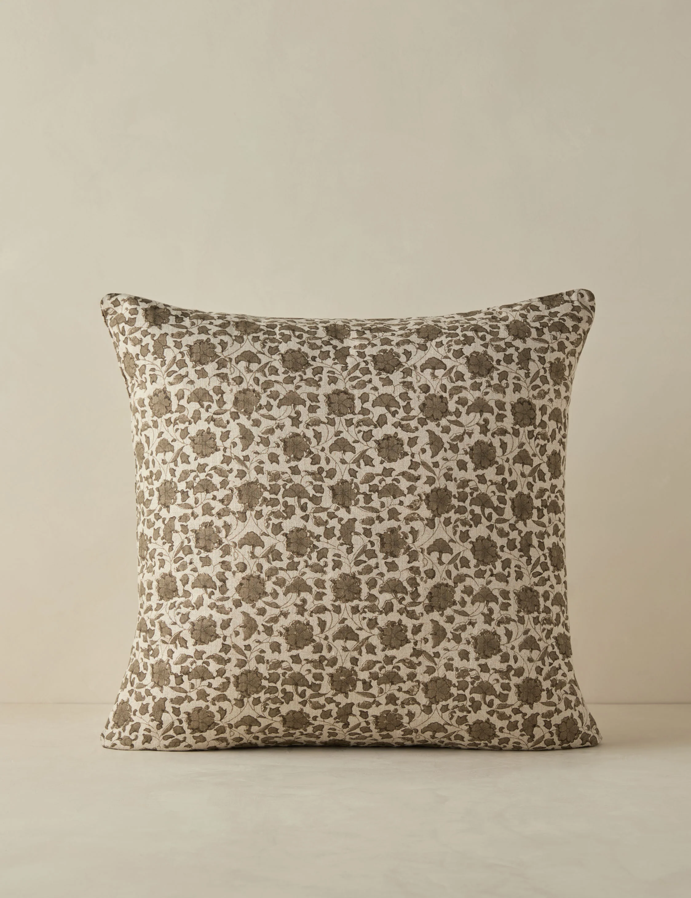 Lavelanet Linen Pillow - Image 13