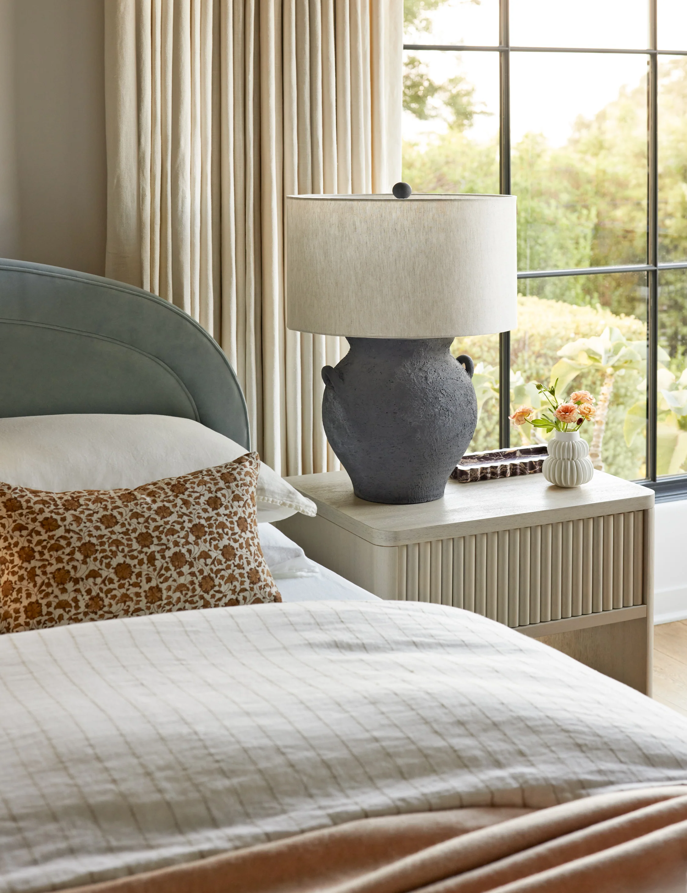 Lavelanet Linen Pillow - Image 4