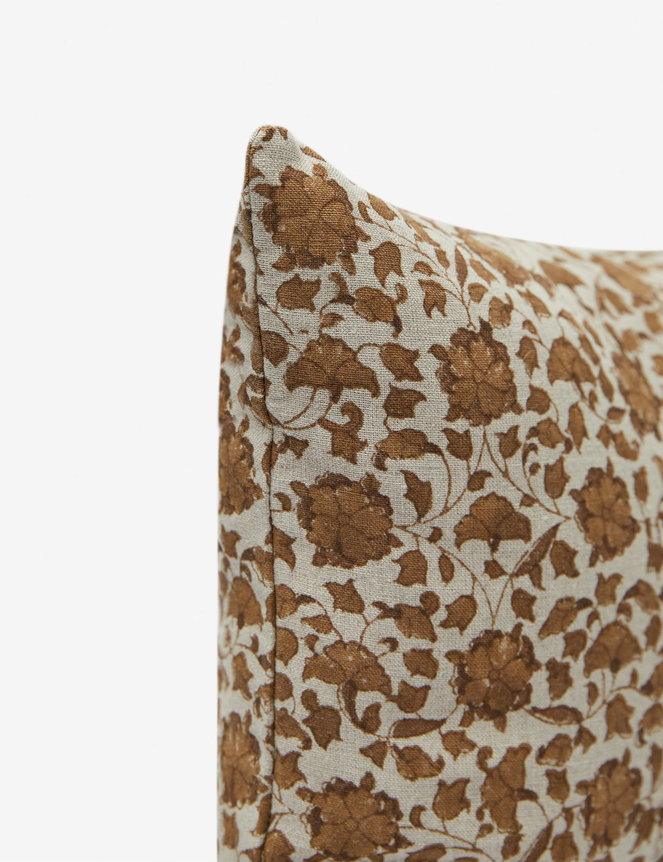 Lavelanet Linen Pillow - Image 8