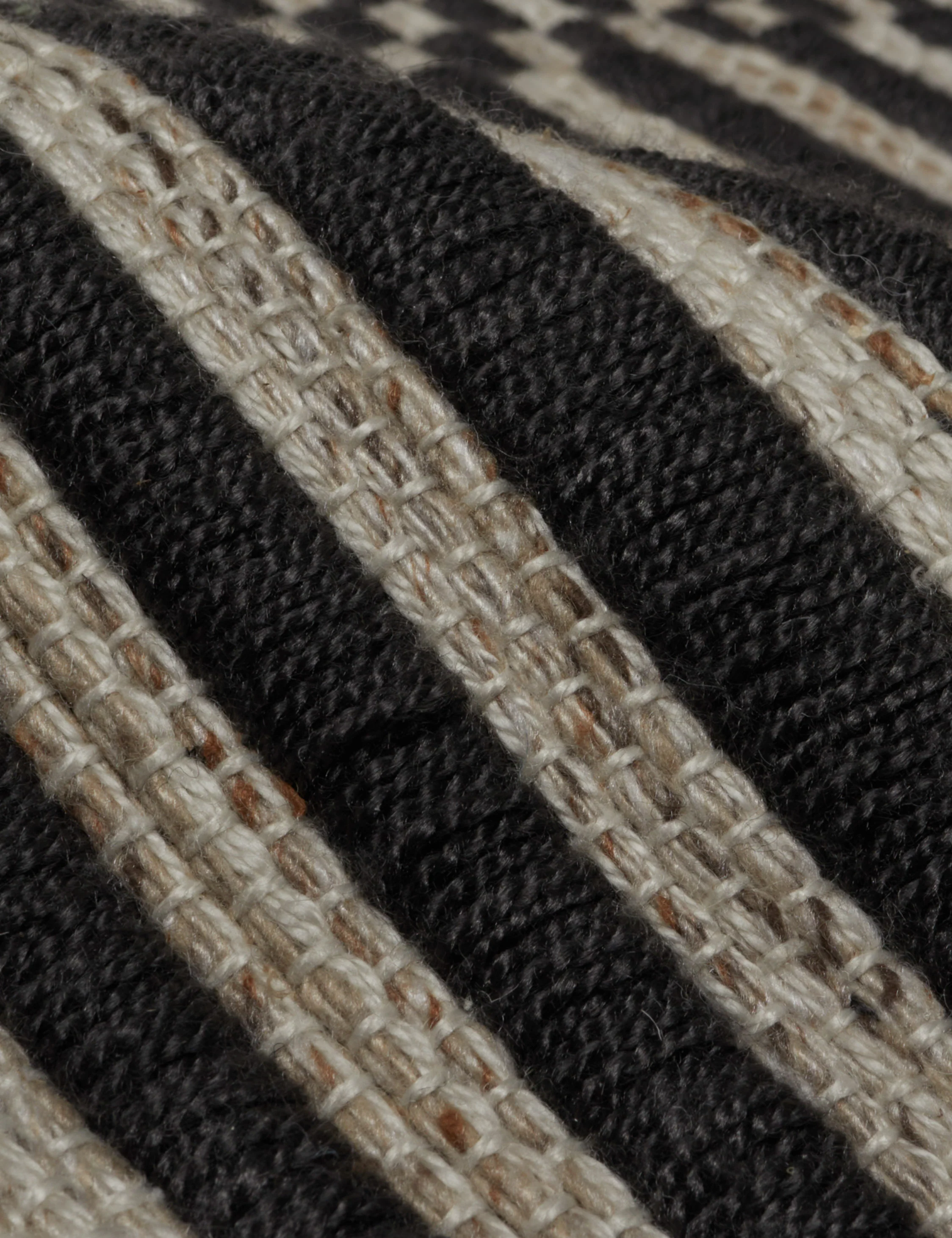 Lavinia Handwoven Indoor / Outdoor Rug - Image 13