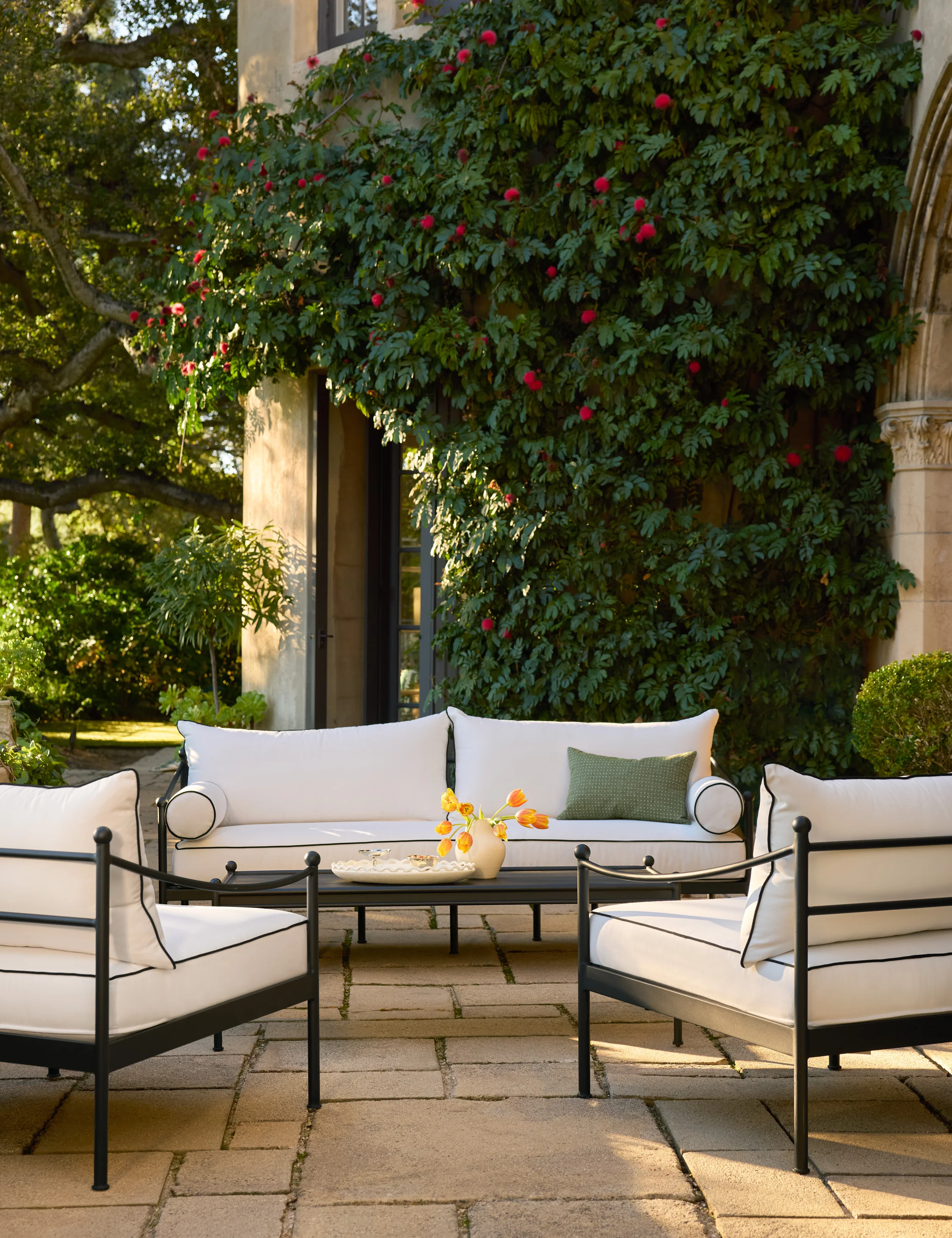 Leni Outdoor Sofa