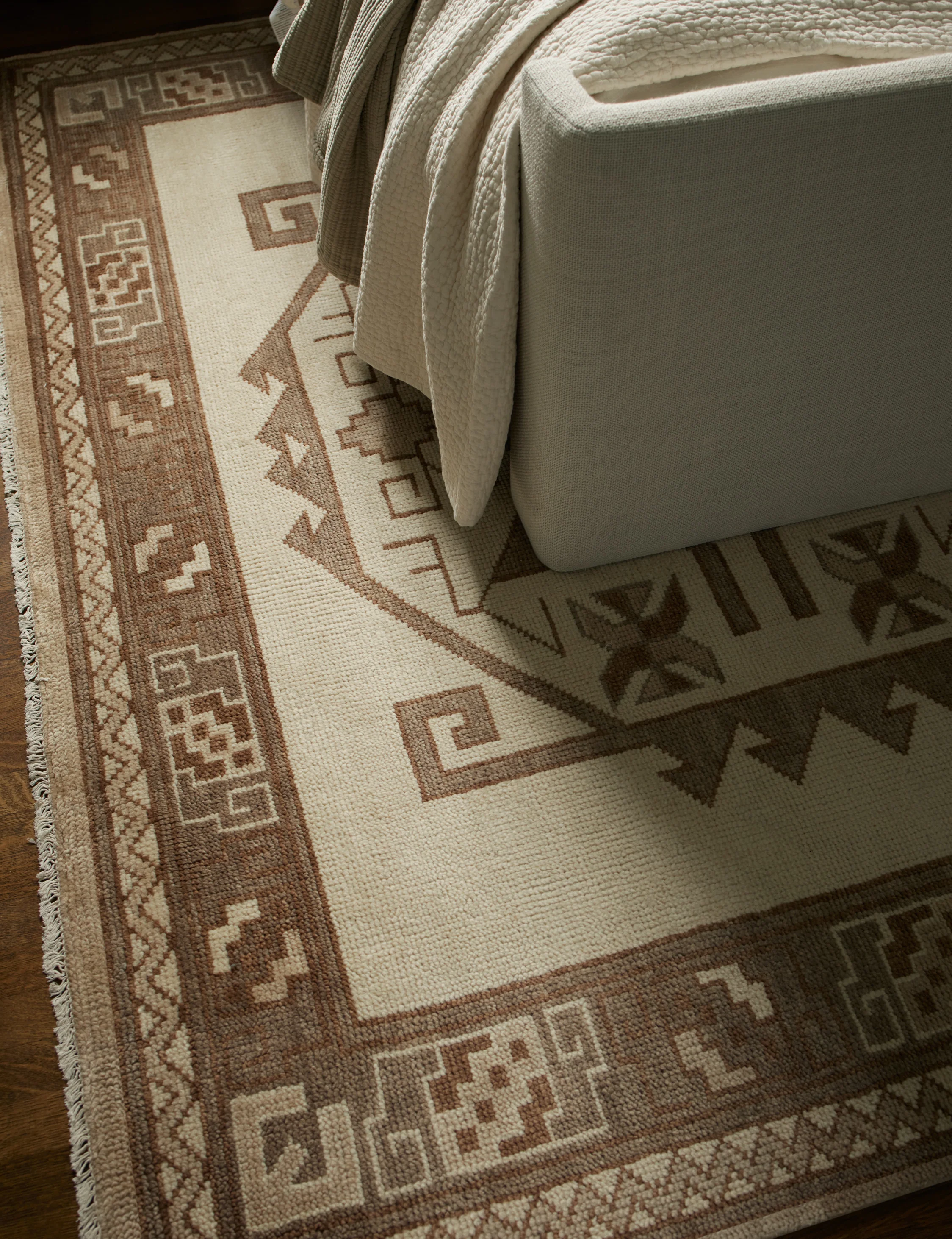 Lesi Hand-Knotted Wool Rug - Image 4