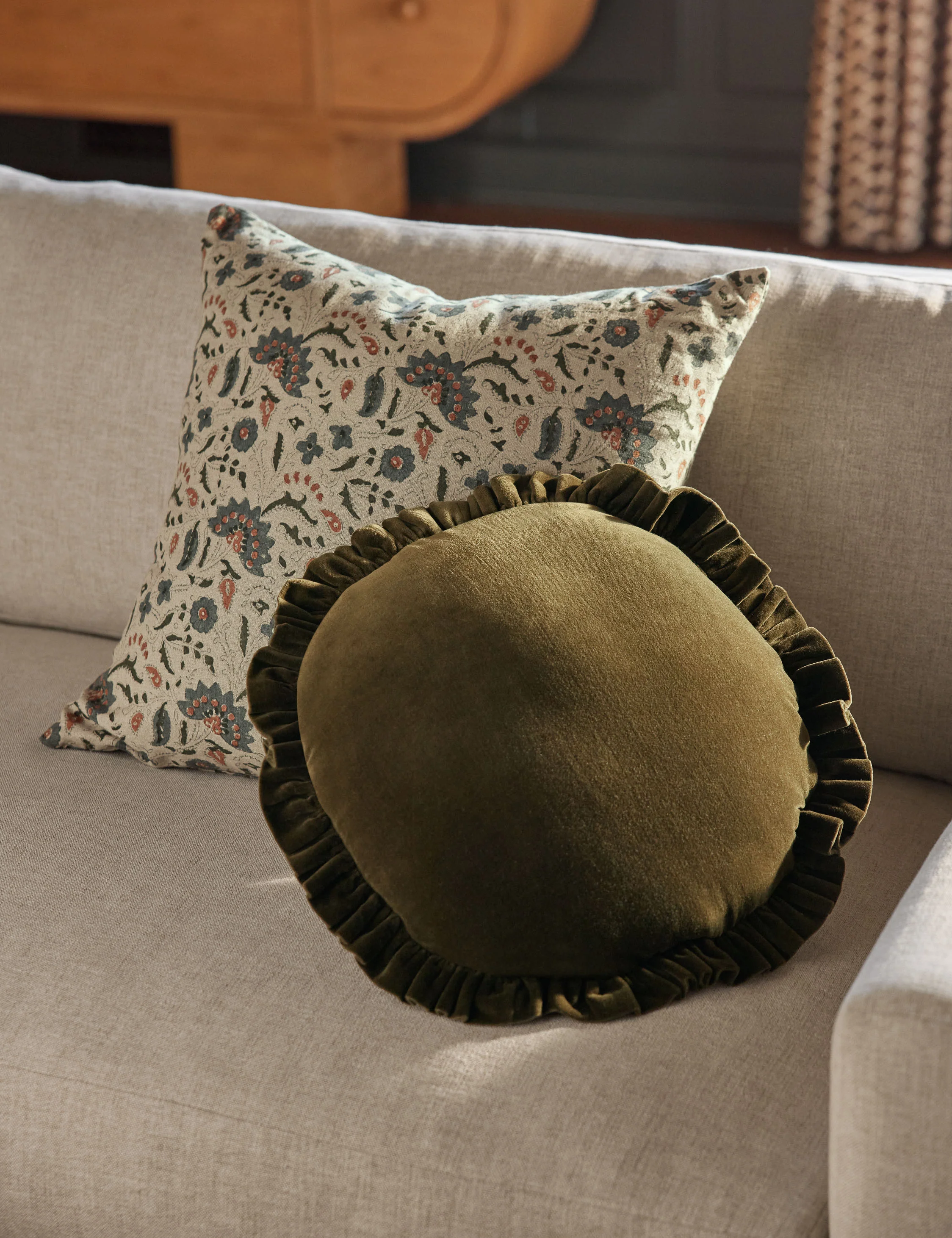 Mauree Velvet Round Pillow - Image 12