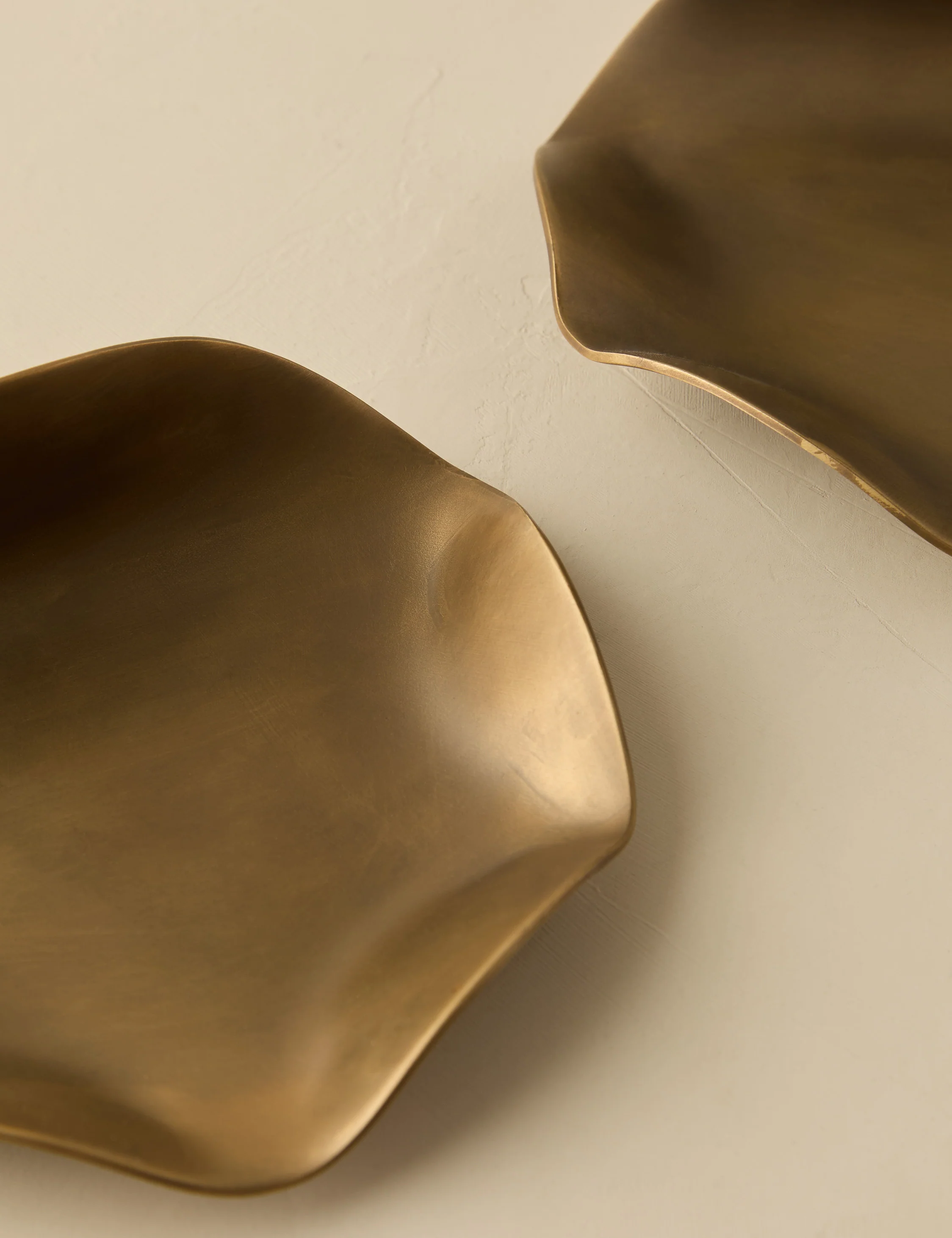 Misla Saucer (set of 2) by dumæ - Image 4