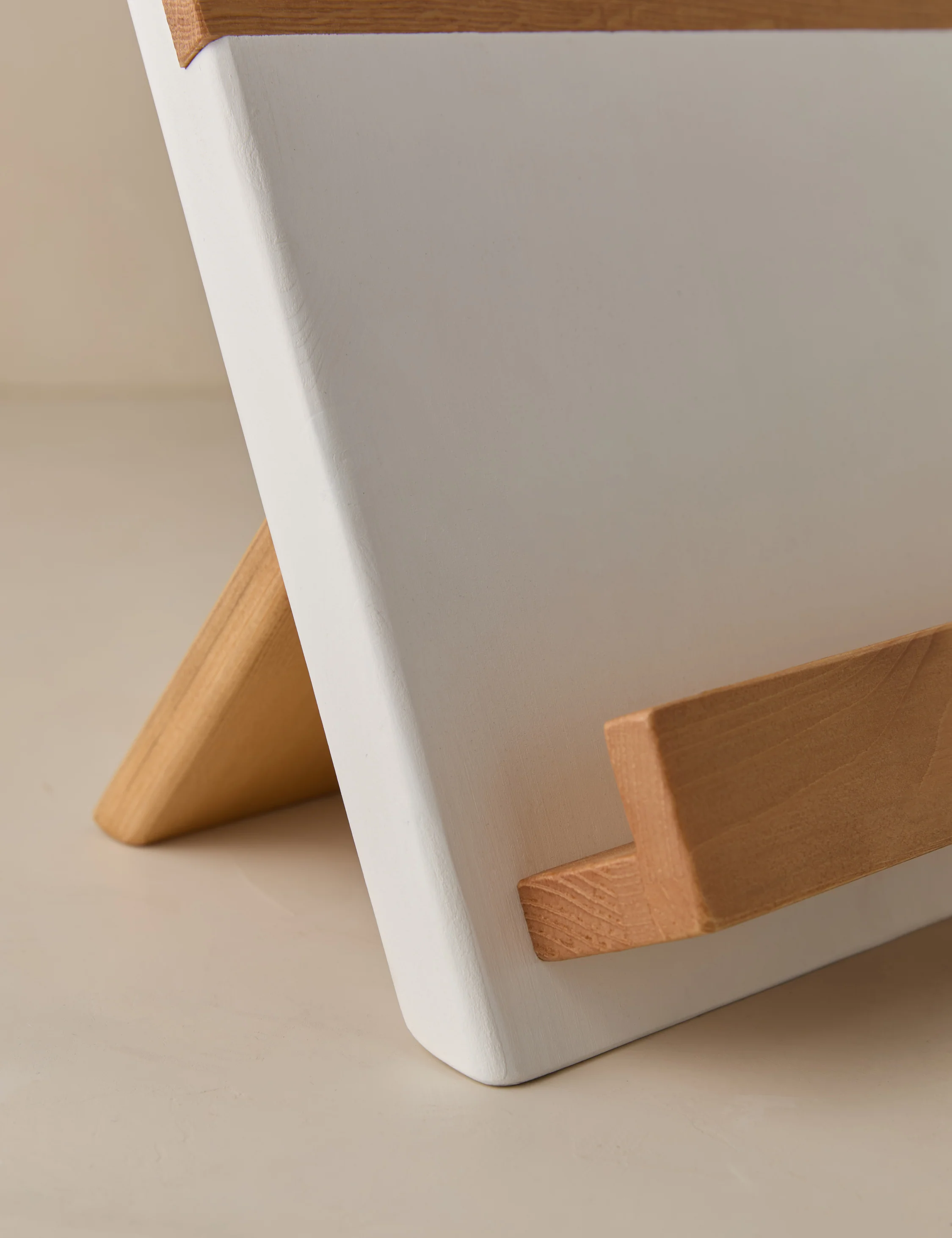 Mod Cookbook Holder by etúHOME - Image 9