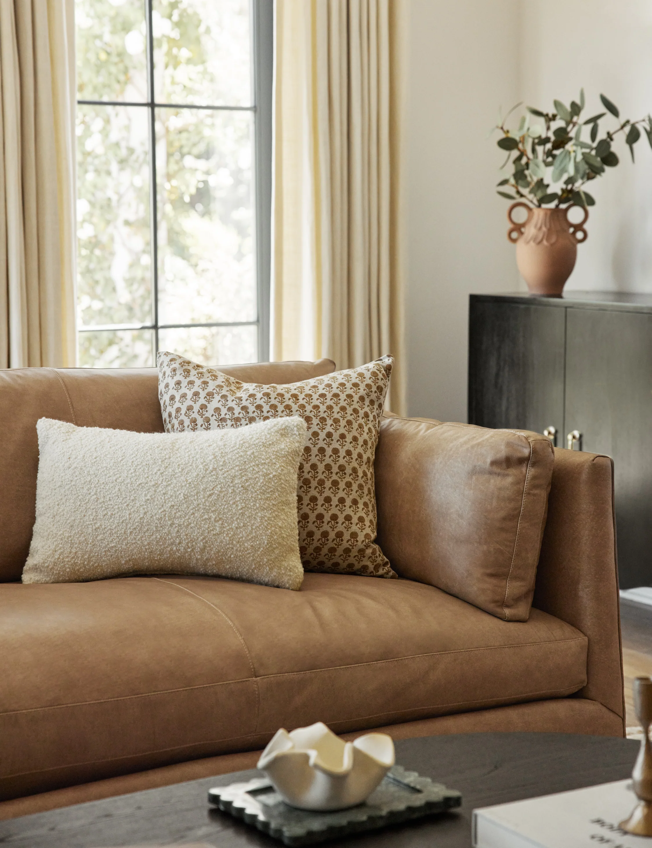 Nedda Boucle Pillow - Image 12