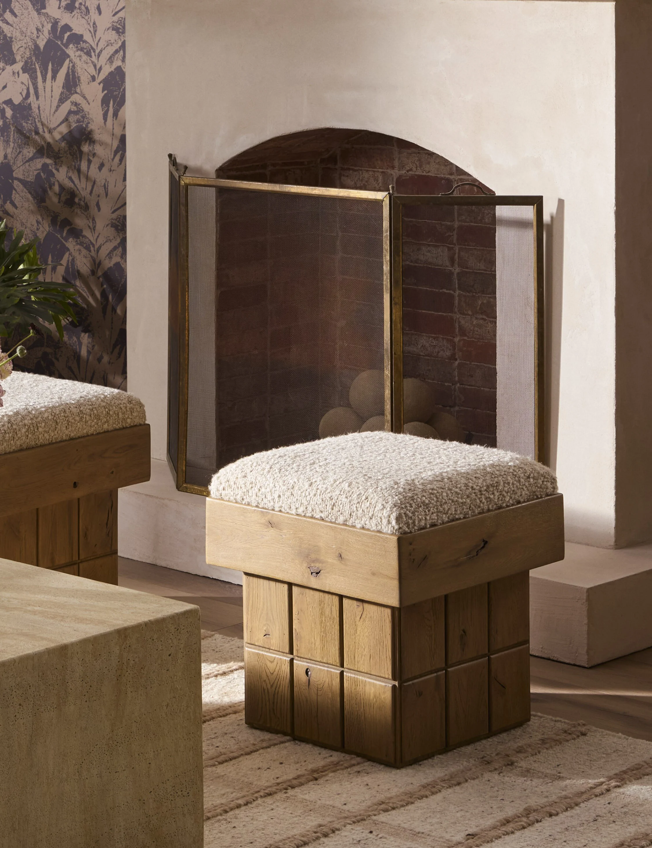 Nisha Stool