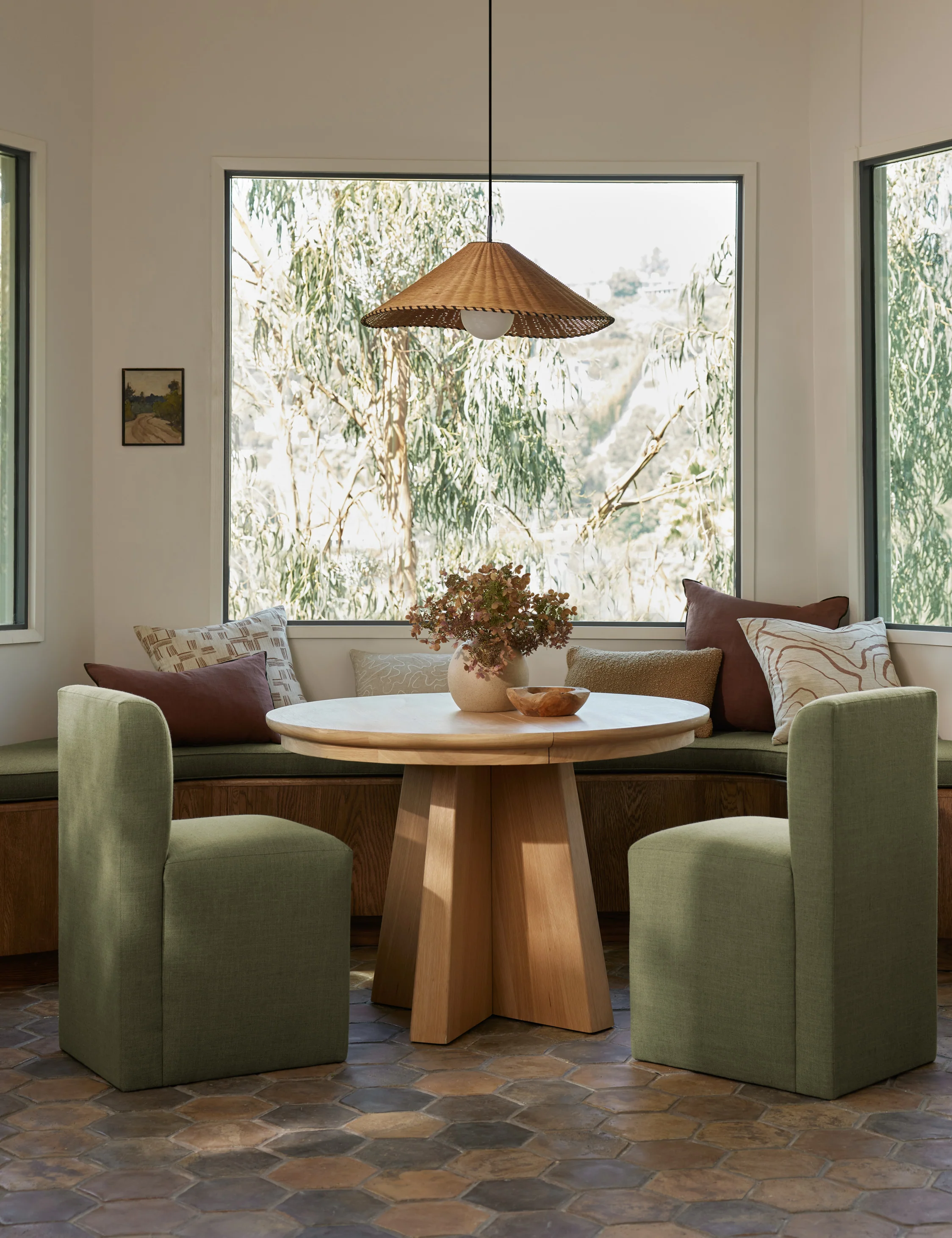 Nycola Extendable Oval Dining Table - Image 25