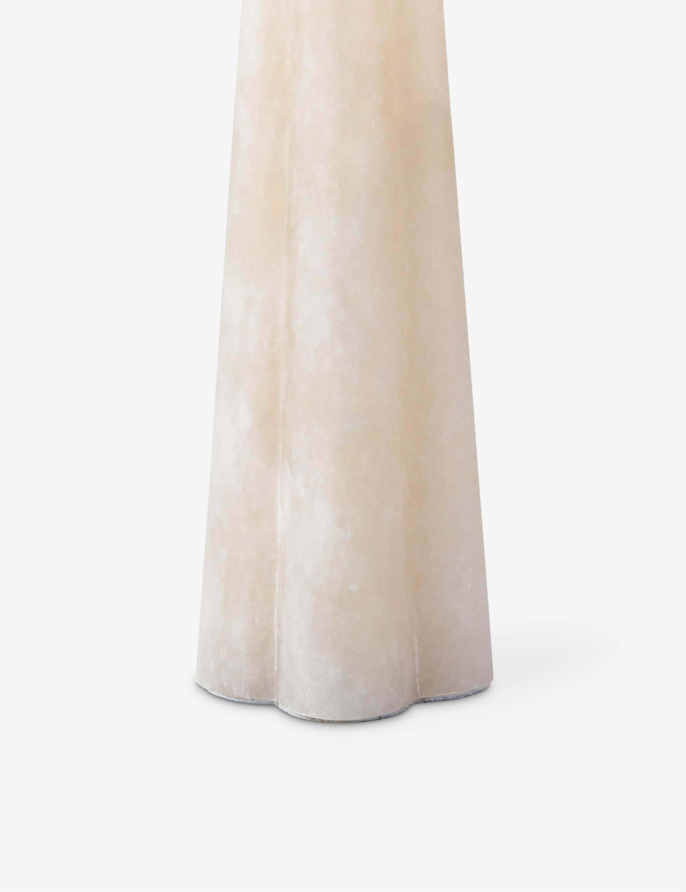 Quatrefoil Table Lamp by Regina Andrew - Image 4