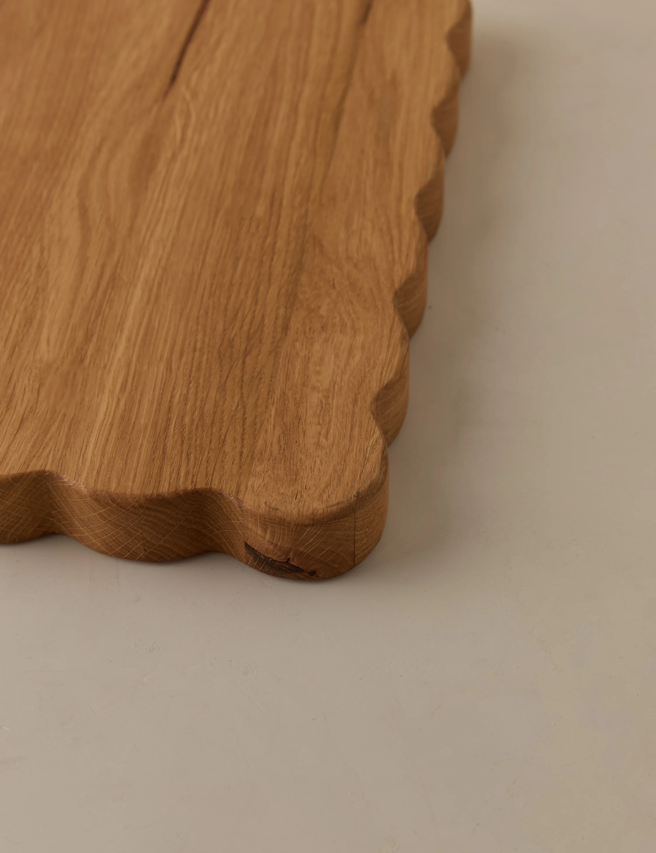 Scalloped Cutting Board by etúHOME - Image 8