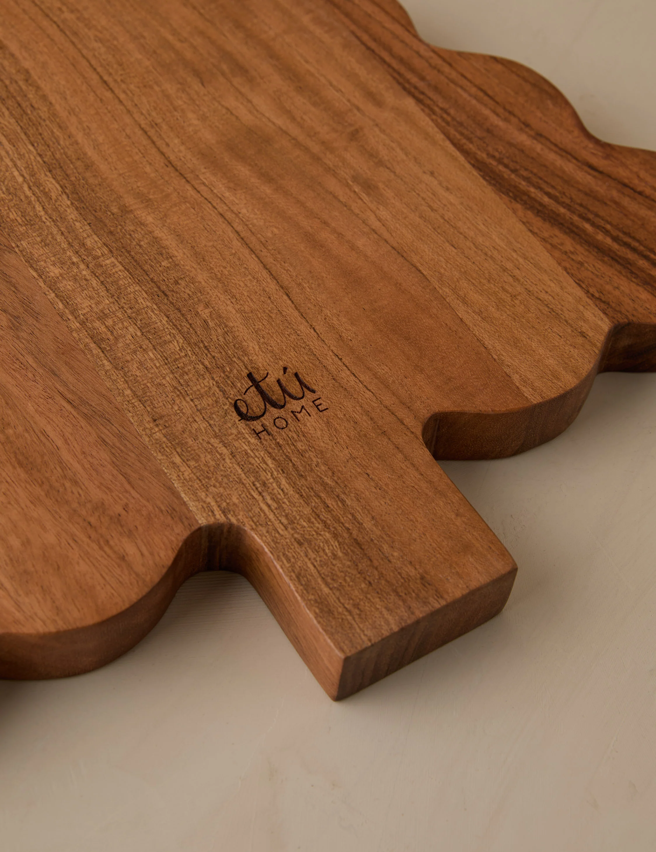 Scalloped Tree Cutting Board by etúHOME - Image 5