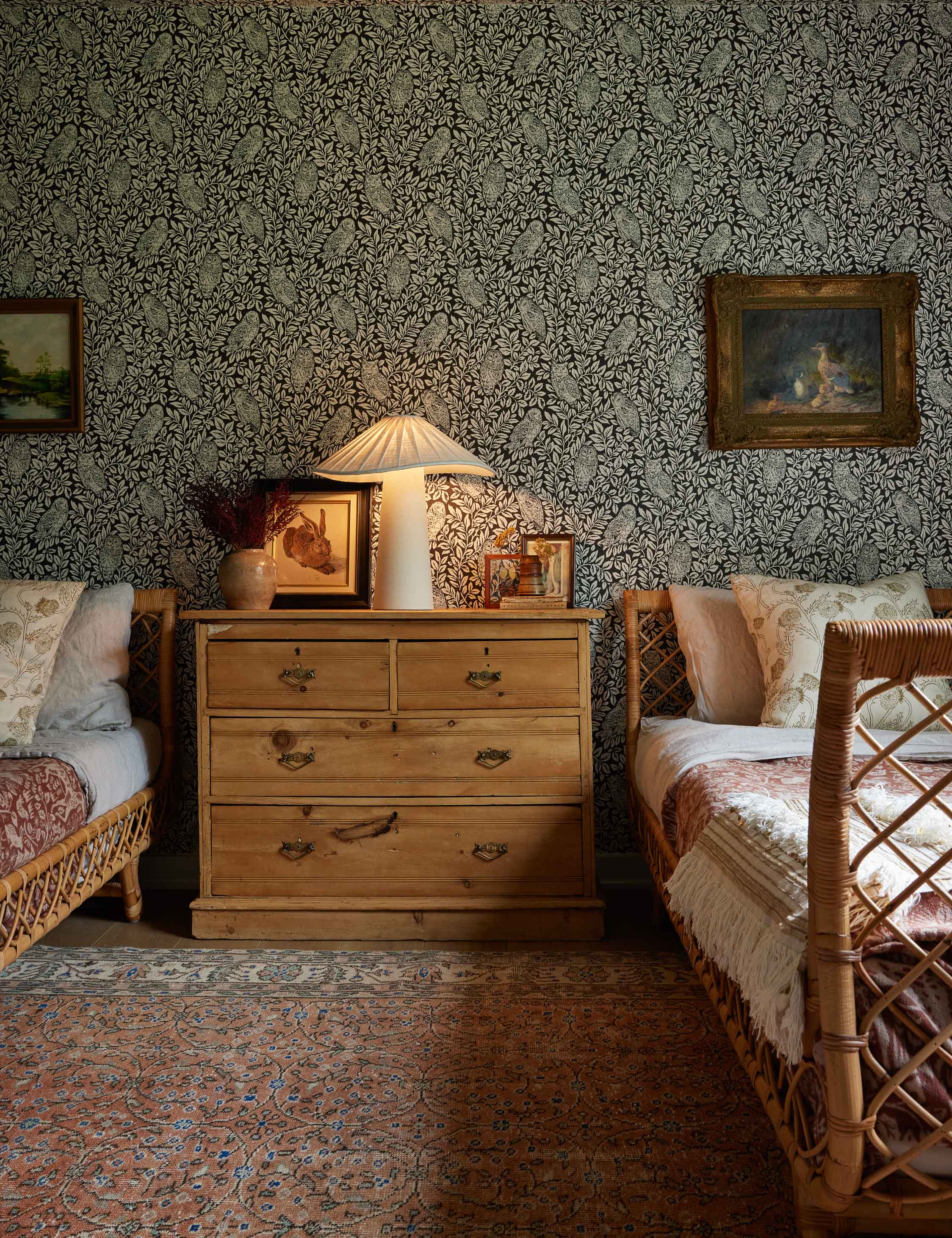Snoh Table Lamp - Image 4