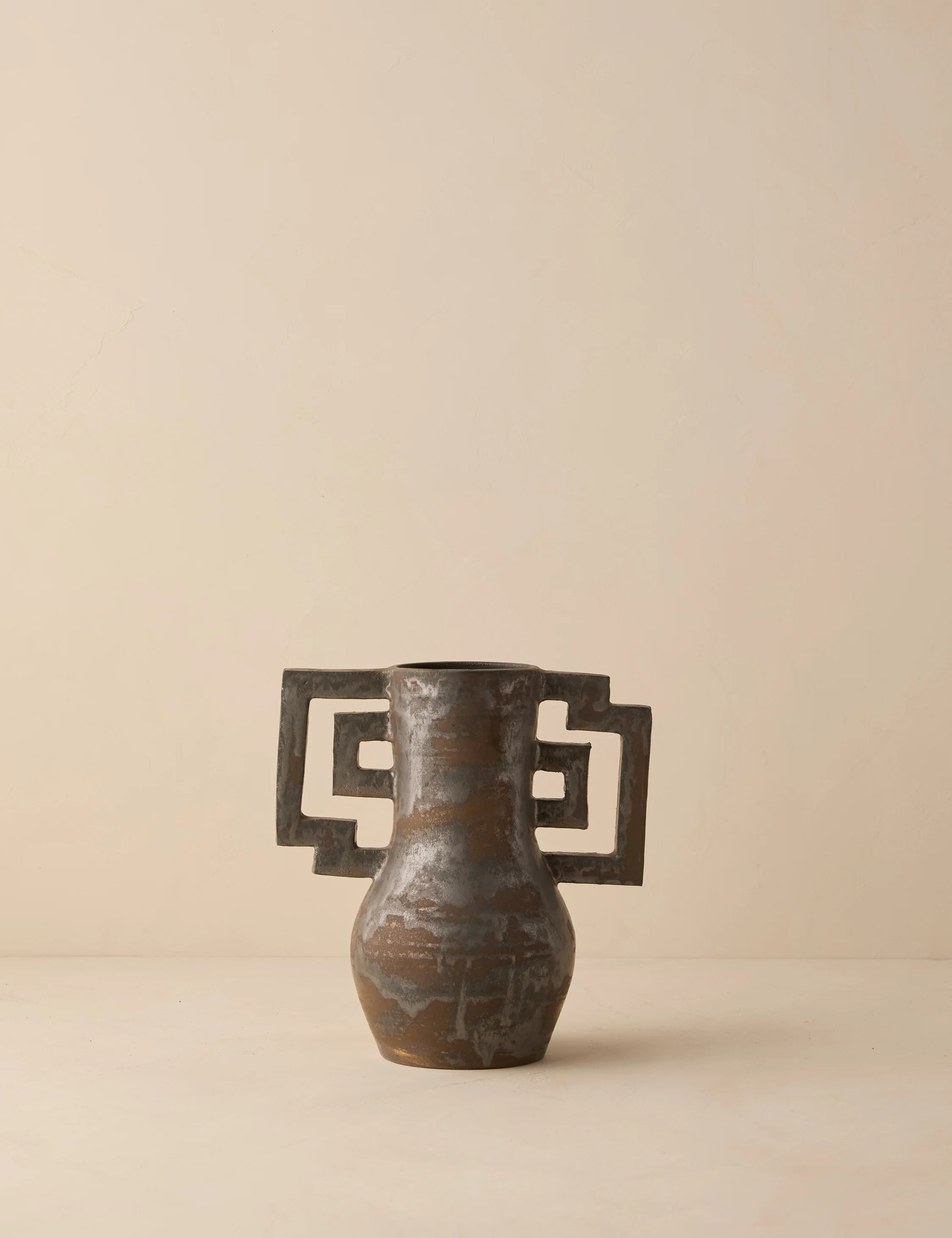 Traverse Vase by Salamat Ceramics - Image 2