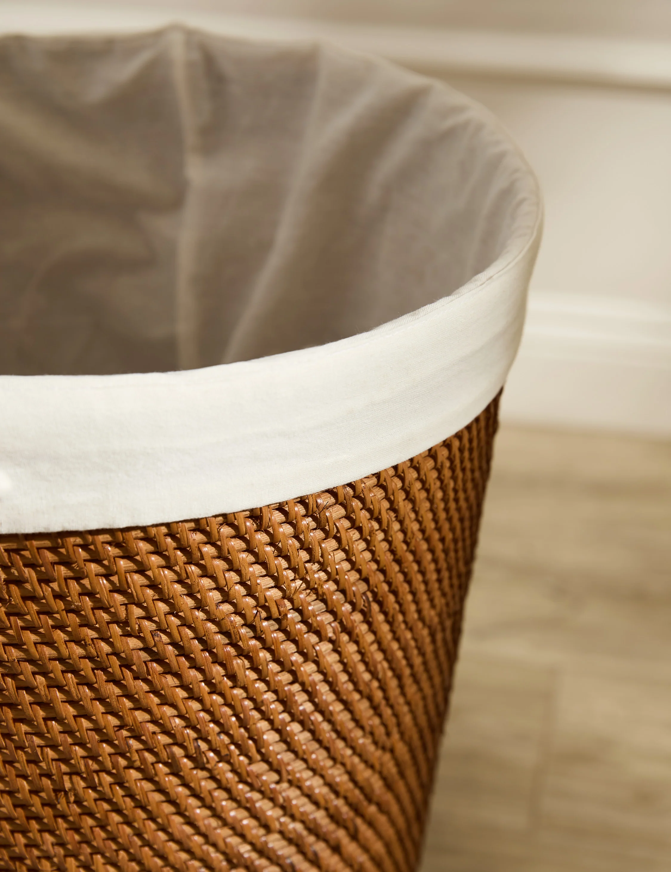 Tyna Rattan Lidded Hamper - Image 7