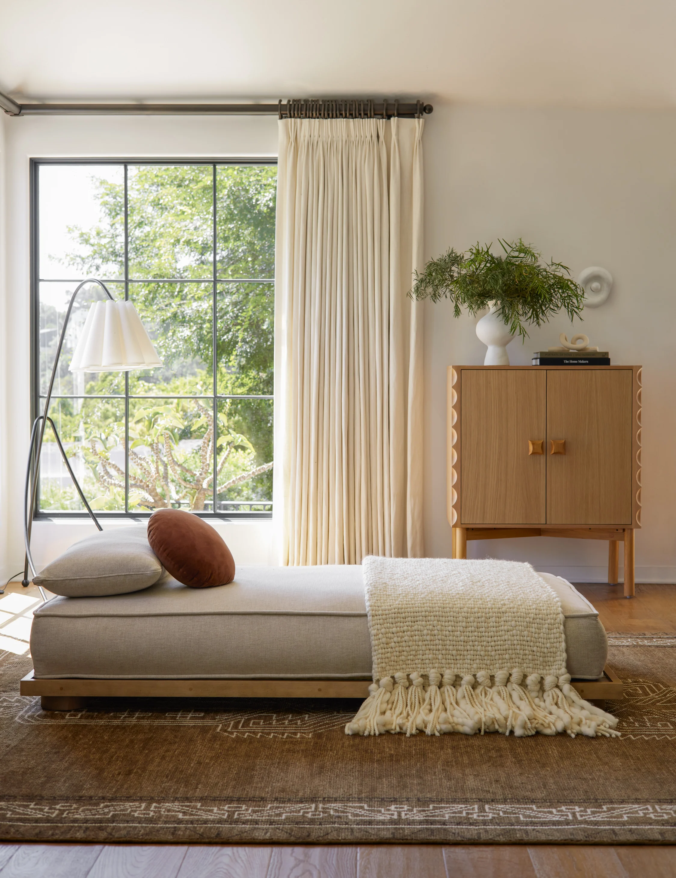 Velasquez Hand-Knotted Wool Rug - Image 3