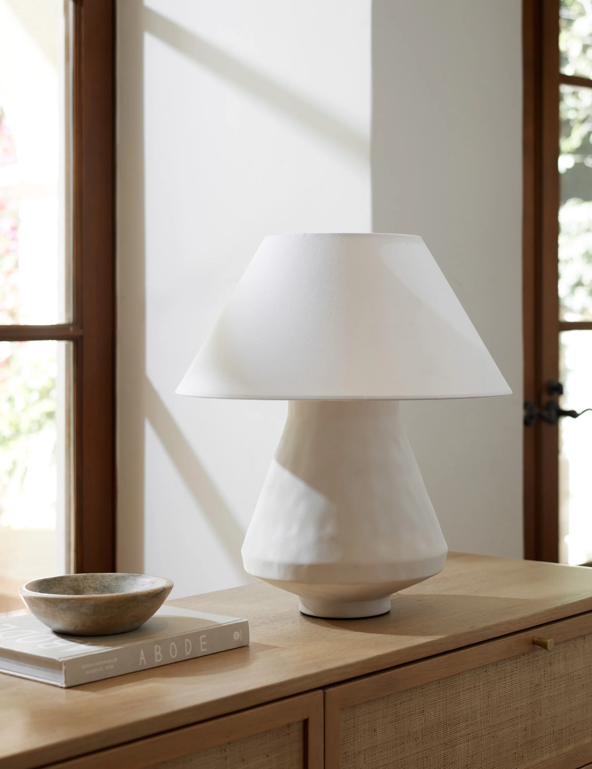 Vincente Table Lamp - Image 2