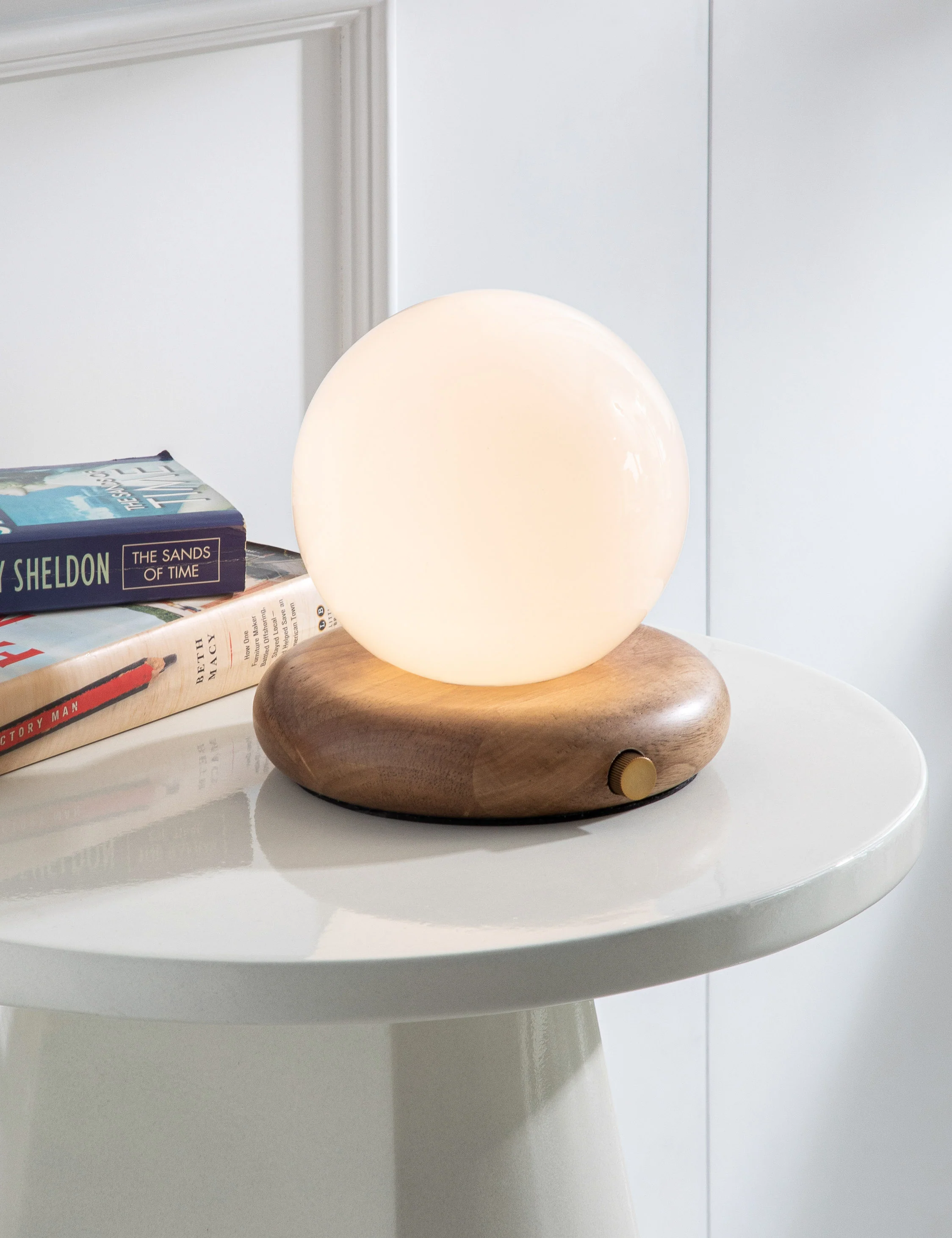 Washburn Cordless Table Lamp
